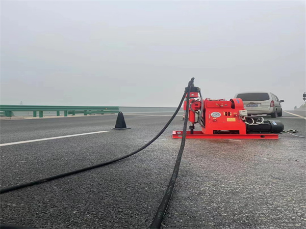 辉南马路路基路面开裂下沉注浆加固灌浆